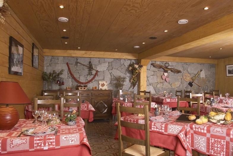 Hotel Le Dome Alpe d'Huez Exterior foto