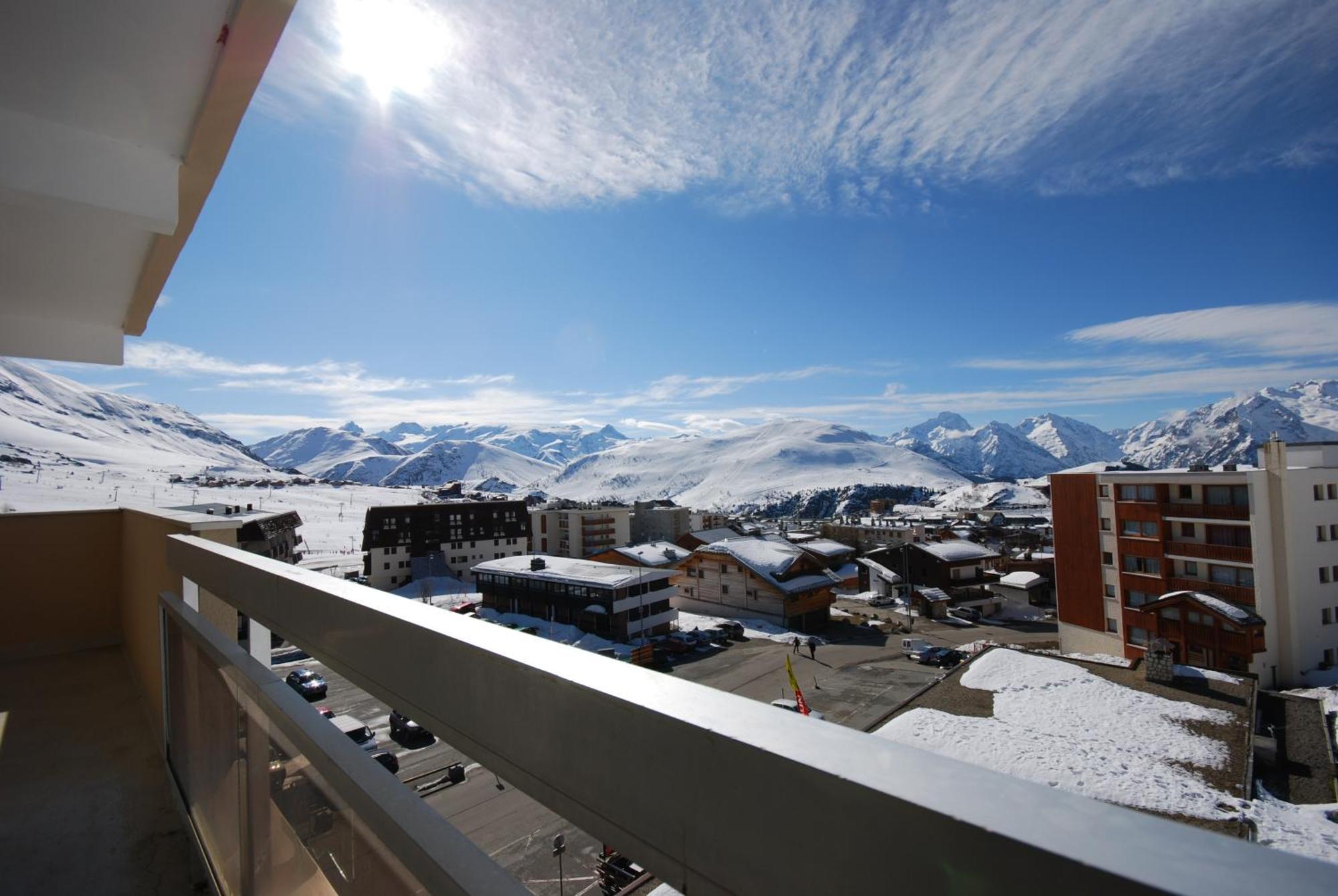 Hotel Le Dome Alpe d'Huez Exterior foto